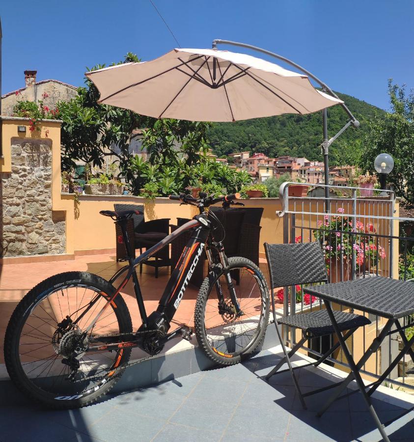 Pietra Di Mare Hotel Biassa Exterior photo